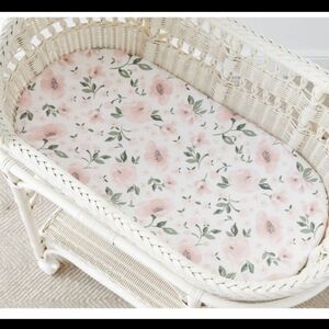 Nwot! Pottery barn kids meridith allover bassinet cover